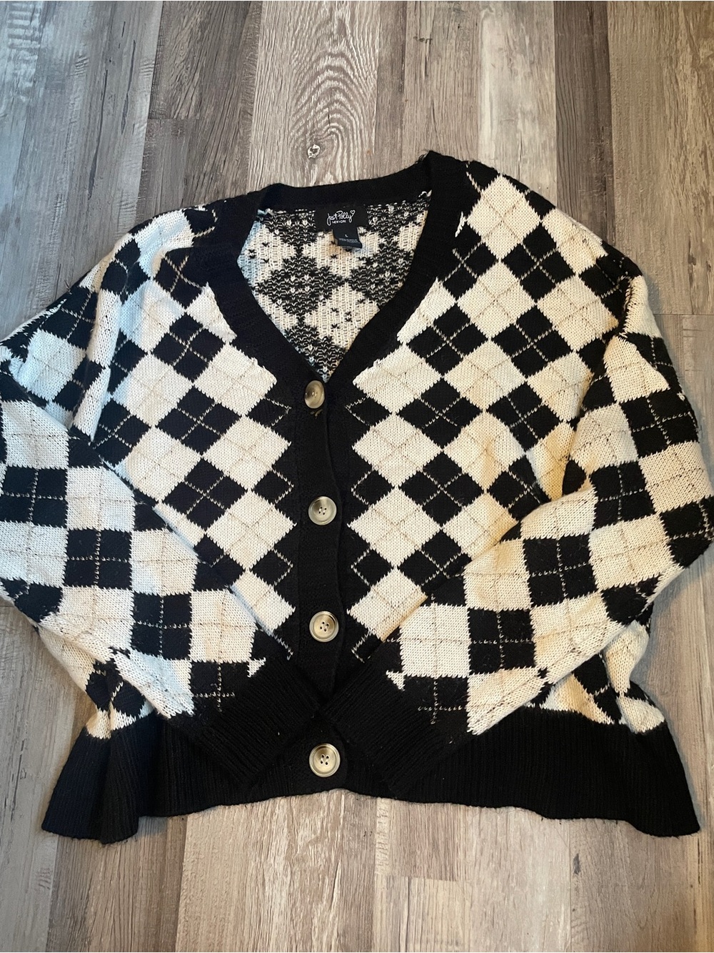 Argyle Button-Front Cardigan Sweater - Black & Cream